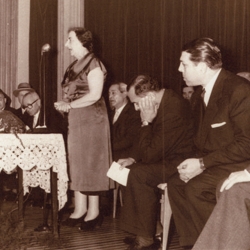 1959 - גולדה מבקרת במונטבידאו, אורוגוואי. מפגש עם הקהילה המקומית